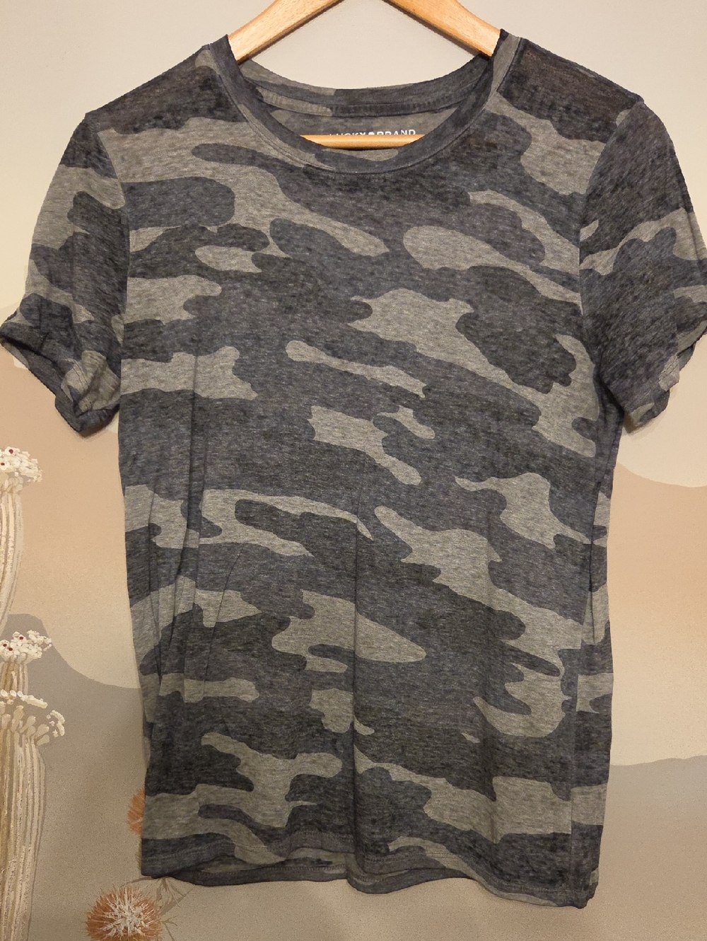 Lucky Brand Gray Camouflage Short Sleeve T-Shirt